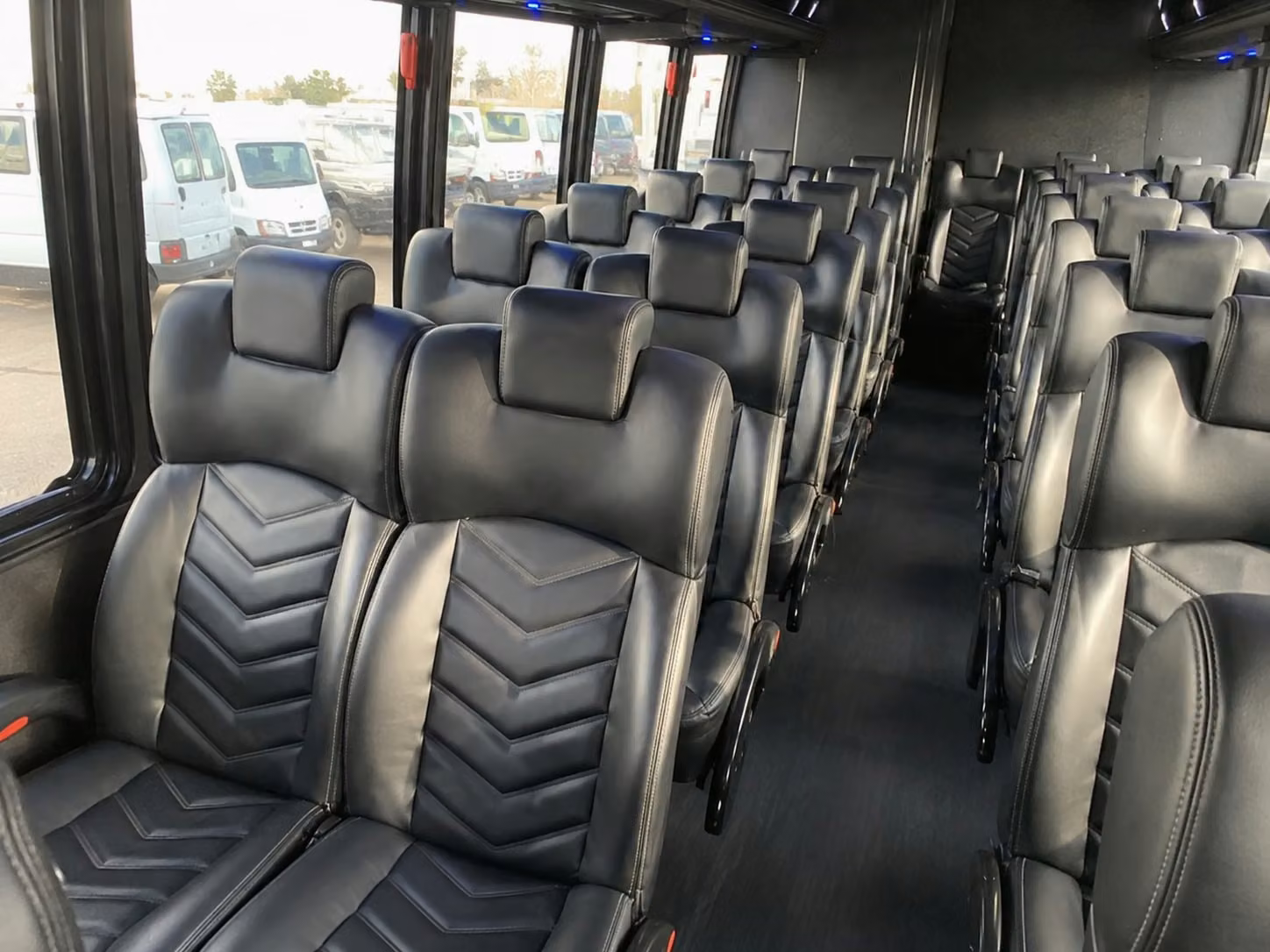 minibus rentals for smaller concert groups around kissimmee